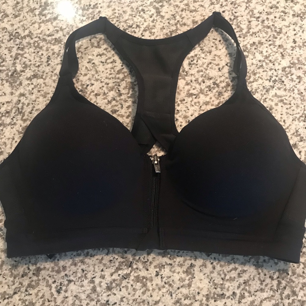 NWOT- VS Sports Bra